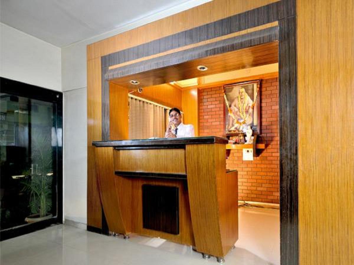 Hotel Shri Krishna Shirdi Exterior photo